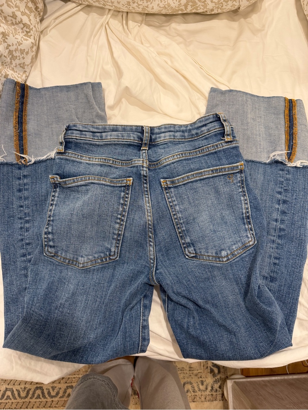 Anthropologie Light Blue High-Rise Cuffed Cropped Jeans - Picture 4 of 4